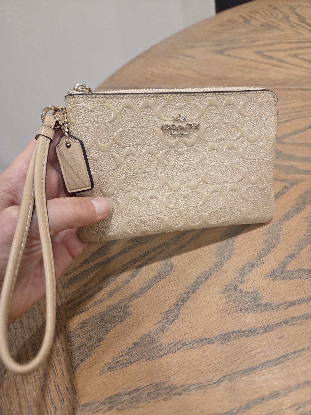 Coach Corner Zip Wristlet Women Small Beige Monogram Patent Y2K Luxury Pouch